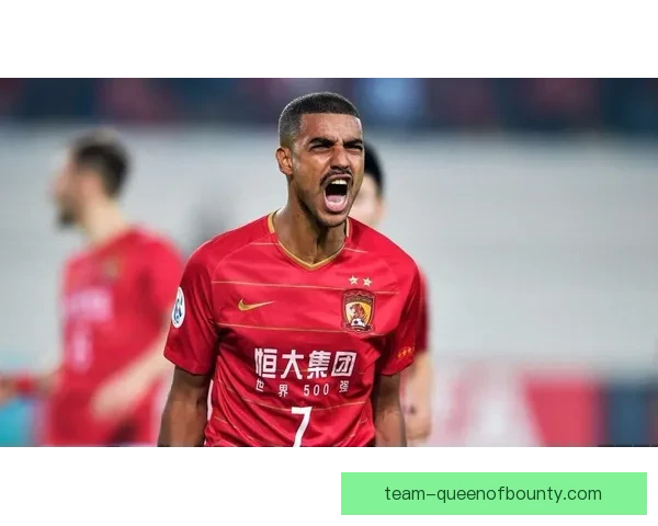时隔三年归来阿兰再披国足战袍归化老将能否点燃中国男足进攻希望